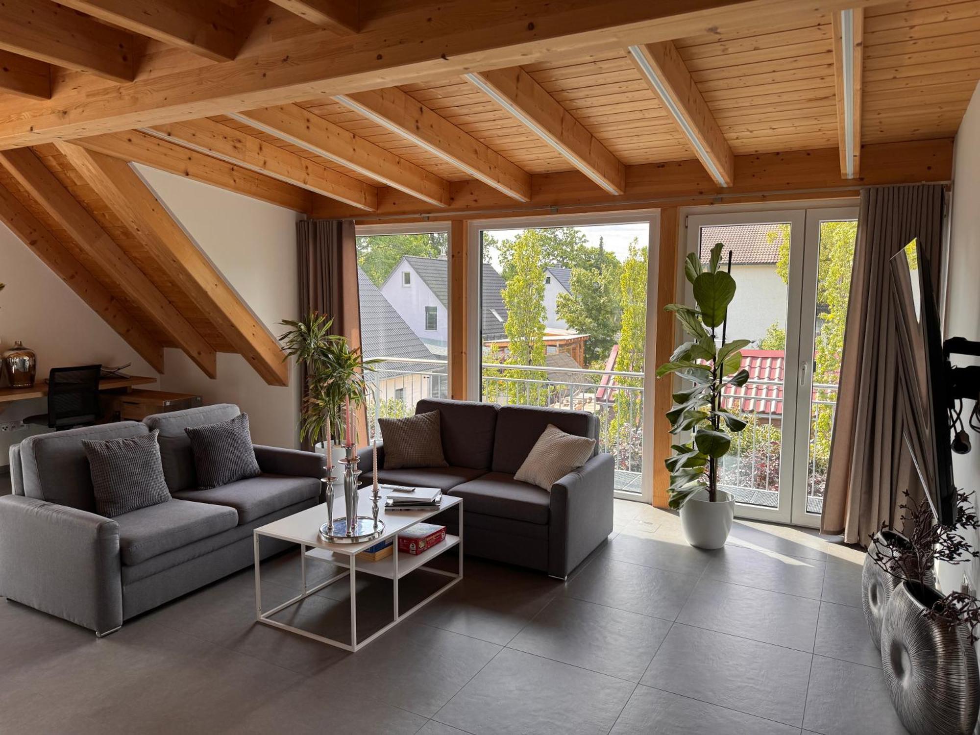 Moderne Ferienunterkunft/Wohnung Burgthann Exterior foto