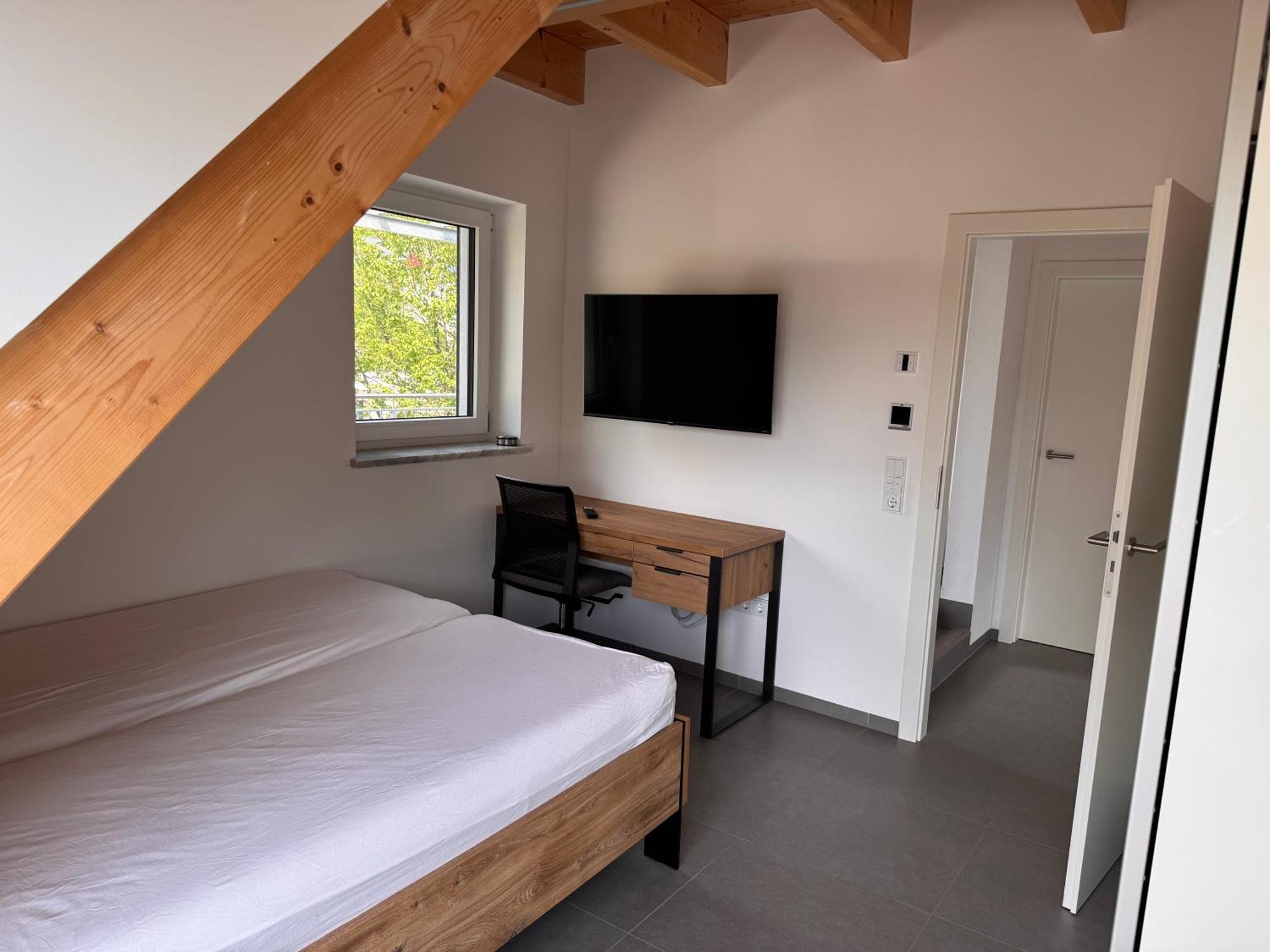 Moderne Ferienunterkunft/Wohnung Burgthann Exterior foto