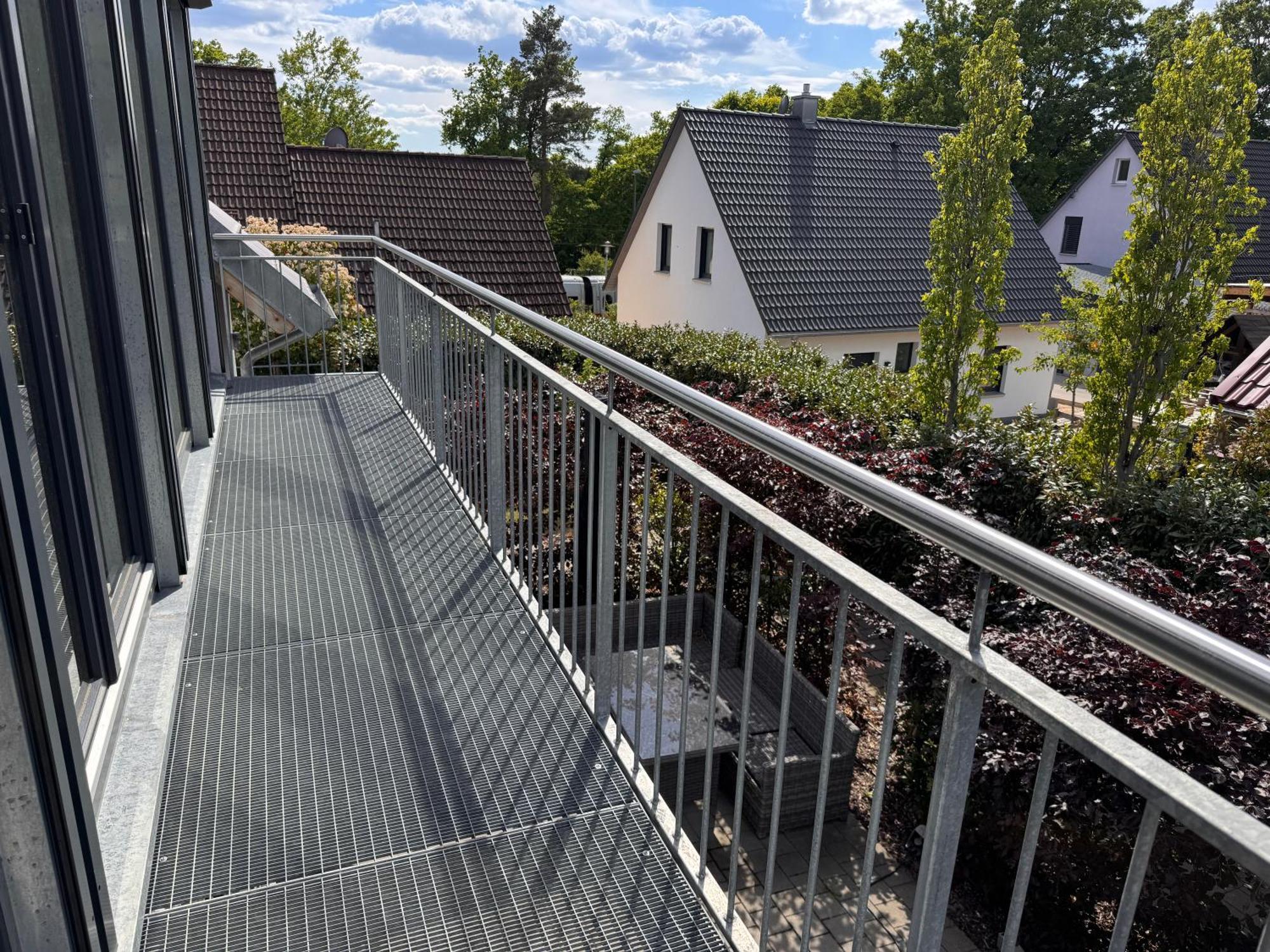 Moderne Ferienunterkunft/Wohnung Burgthann Exterior foto